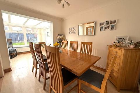 5 bedroom detached house for sale, Spencer Way, Stowmarket
