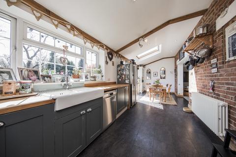 3 Down Avenue, Lamberhurst, Tunbridge Wells, TN3 8HR