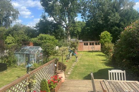 3 Down Avenue, Lamberhurst, Tunbridge Wells, TN3 8HR