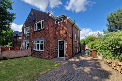 Chestnut Avenue, East Dene