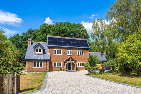 4 bedroom detached house for sale, Church Road, Tadley, Hampshire, RG26