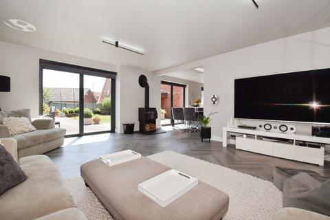 5 bedroom detached house for sale, Bosworth Way, Leicester LE3