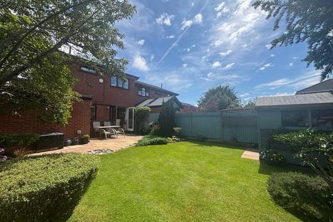 32 Waterside View, Rudheath, Northwich, CW9 7EG