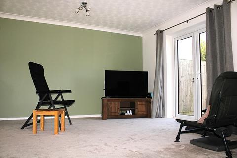 3 bedroom end of terrace house to rent, Grenadiers Drive, Chatteris