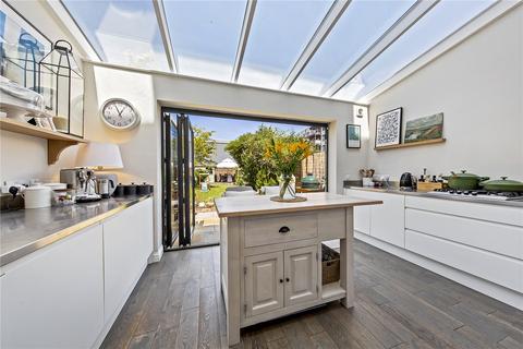 86 Manor Grove, Richmond, TW9 4QF