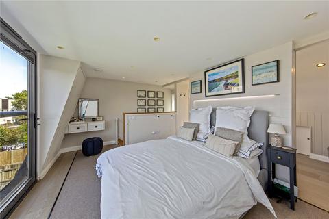 86 Manor Grove, Richmond, TW9 4QF