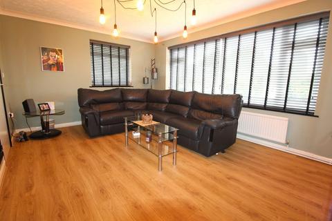 3 bedroom detached bungalow for sale, London Road, Sandy