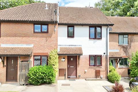 8 Heather Mead, Frimley, Camberley, GU16 8QA