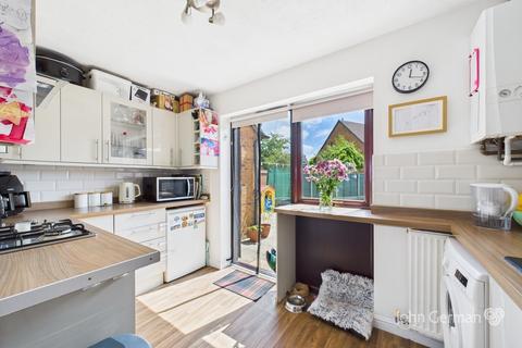 4 Eaton Close, Hatton, Derby, DE65 5ED