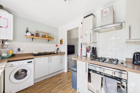4 Eaton Close, Hatton, Derby, DE65 5ED