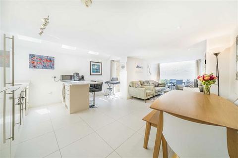 2 bedroom flat for sale, Tunstall Road, London SW9