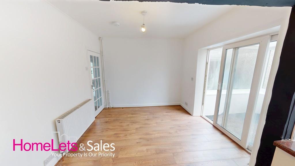 Birchwood-Avenue-07092025 142048