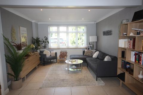 4 bedroom house to rent, Langley Road, Slough SL3