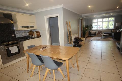 4 bedroom house to rent, Langley Road, Slough SL3