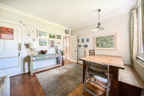 9 Cheselden Road, Guildford, GU1 3SB