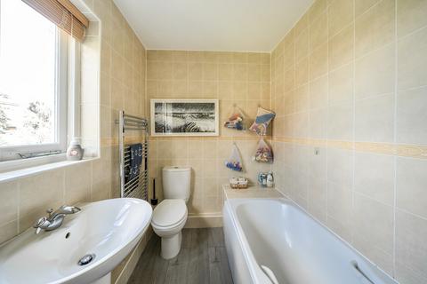 9 Cheselden Road, Guildford, GU1 3SB