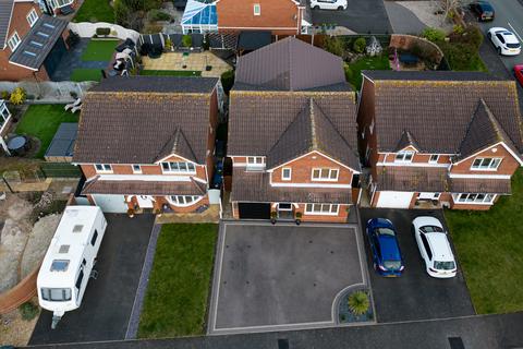 4 bedroom detached house for sale, Oxbridge Way, Tamworth B79