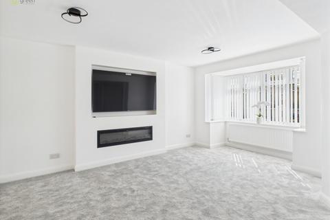 70 Briar, Tamworth, B77 4DY