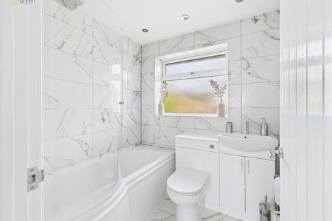 70 Briar, Tamworth, B77 4DY