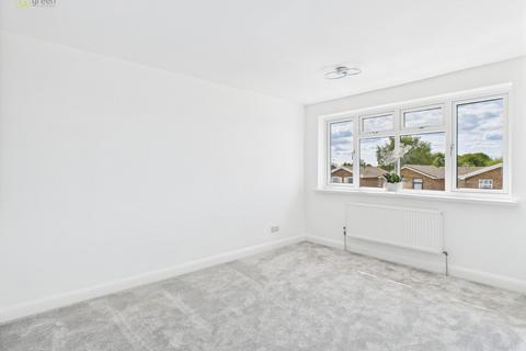 70 Briar, Tamworth, B77 4DY