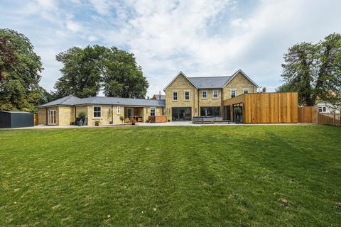 5 bedroom detached house for sale, Thetford