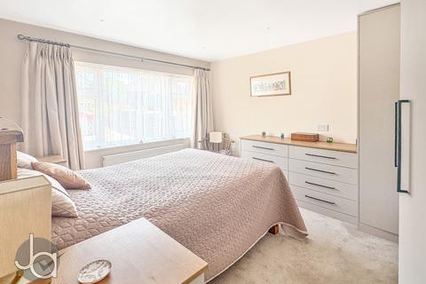 6 Firs Road, Tiptree, Colchester, CO5 0BA