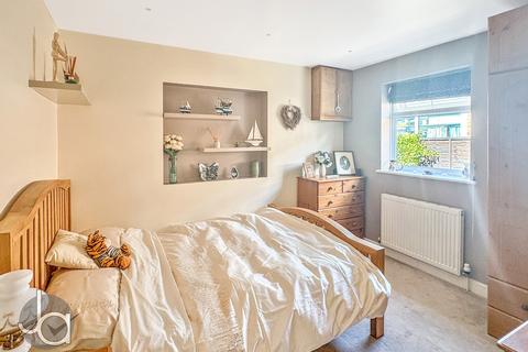 6 Firs Road, Tiptree, Colchester, CO5 0BA