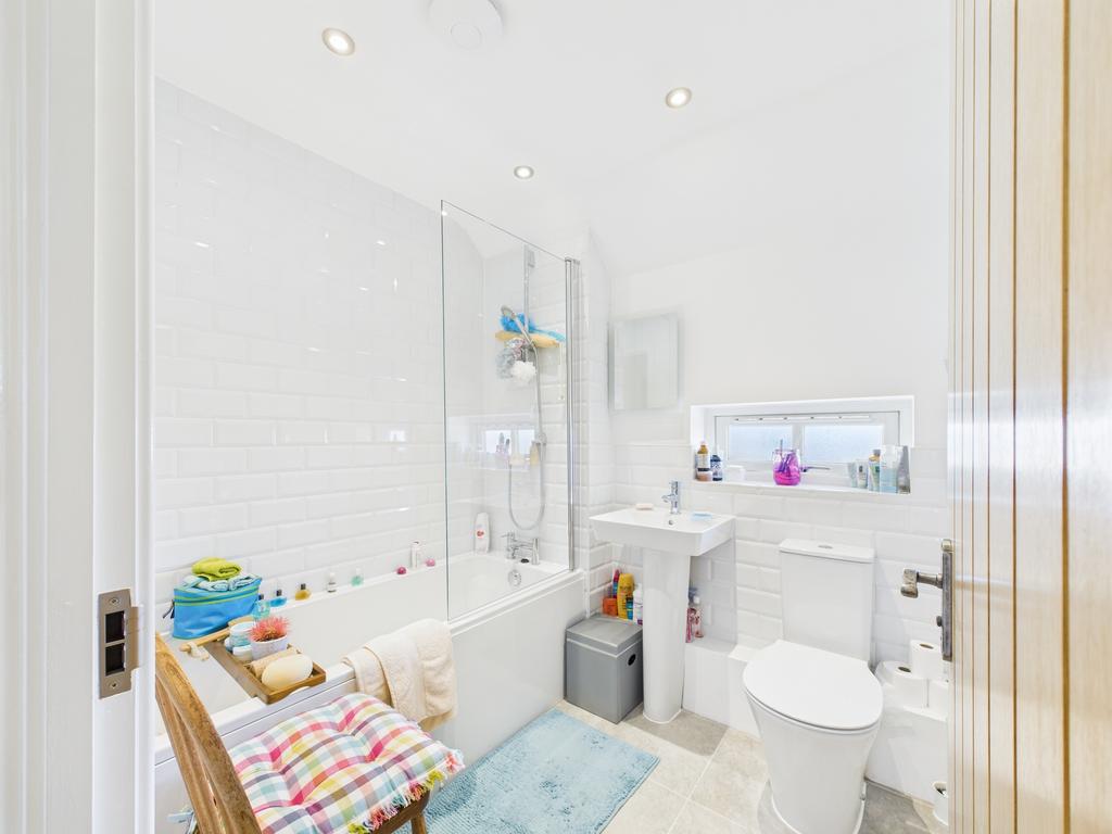 Main Bathroom