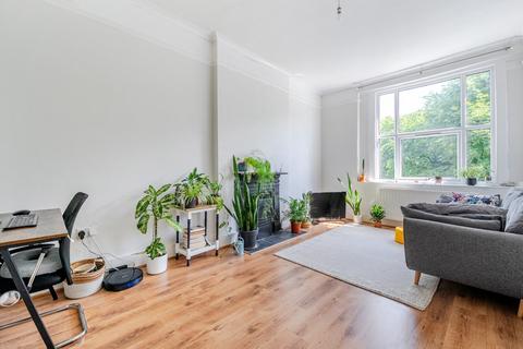 1 bedroom flat for sale, Burnt Ash Hill, London, SE12