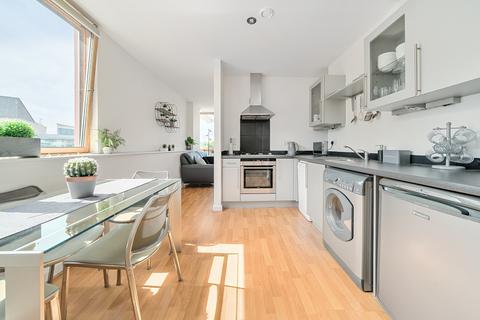 2 bedroom apartment for sale, Canons Way, Bristol BS1