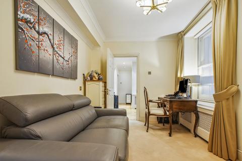 2 bedroom flat for sale, Wilbraham Mansions, 10 Wilbraham Place, Belgravia