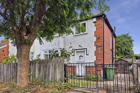 16 Springbank Crescent, Headingley, Leeds, LS6 1AB