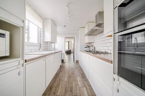 3 bedroom terraced house for sale, Footscray Road, London SE9