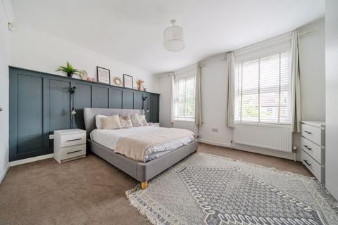 3 bedroom terraced house for sale, Footscray Road, London SE9