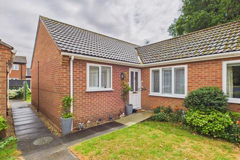 2 bedroom semi-detached bungalow for sale, 2 Oaklands, Woodhall Spa