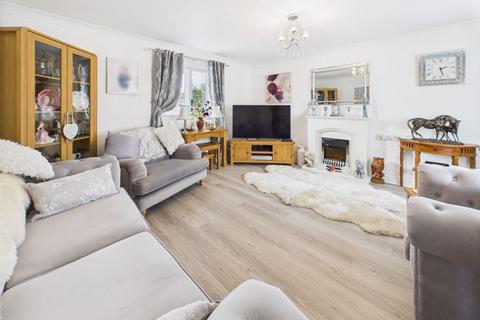 2 bedroom semi-detached bungalow for sale, 2 Oaklands, Woodhall Spa
