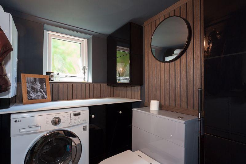 Utility/cloakroom