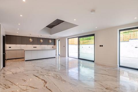 4 bedroom detached house for sale, Peaslake Lane, Peaslake