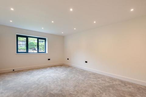 4 bedroom detached house for sale, Peaslake Lane, Peaslake