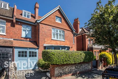 undefined, Palmeira Avenue, Hove