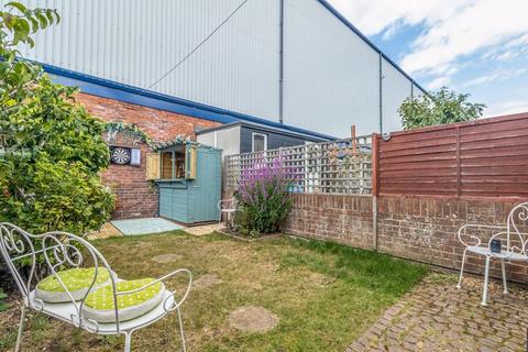3 bedroom terraced house for sale, Carisbrooke Road, Southsea