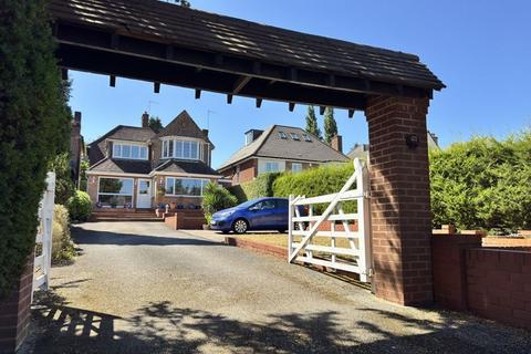 Eachelhurst Road, Sutton Coldfield, B76 1ER