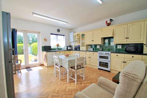 4 bedroom semi-detached house for sale, Cavendish Avenue, Harrow
