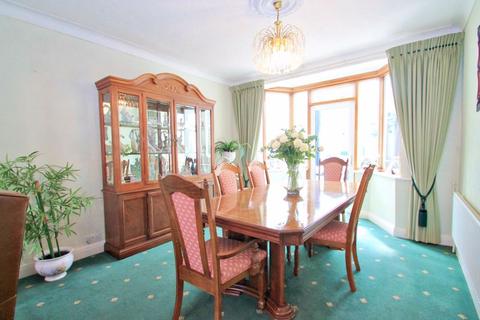 4 bedroom semi-detached house for sale, Cavendish Avenue, Harrow