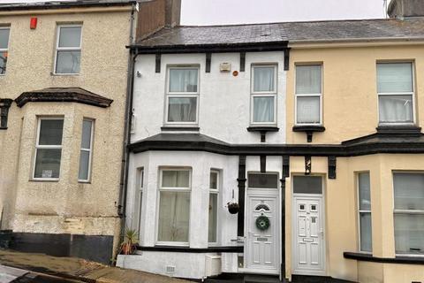 Beatrice Avenue, Charming Two-Bedroom Mid-Terraced Home in Popular Keyham Location.