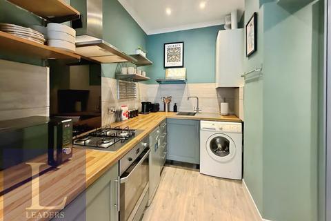 2 bedroom terraced house to rent, St. Georges Mews