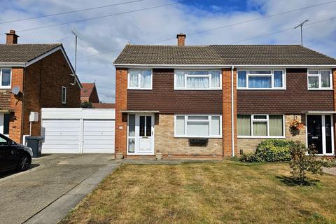 3 bedroom semi-detached house for sale, Kingstone Avenue, Hucclecote, Gloucester