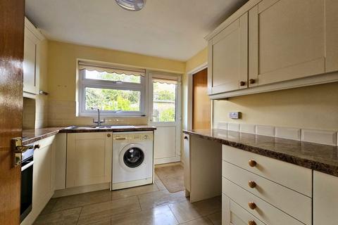 3 bedroom semi-detached house for sale, Kingstone Avenue, Hucclecote, Gloucester