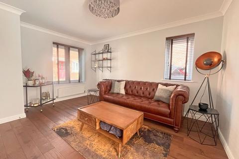 3 bedroom semi-detached house for sale, Greenways, Barnwood, Gloucester