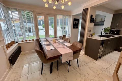 4 bedroom detached house for sale, Adderley Bank, Wrexham